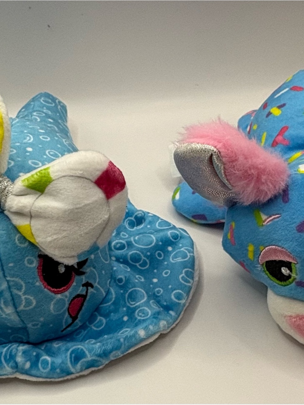 2022 Cutetitos Stringrayito & Chewieito Beanie Animal Plush- Lot Of 2